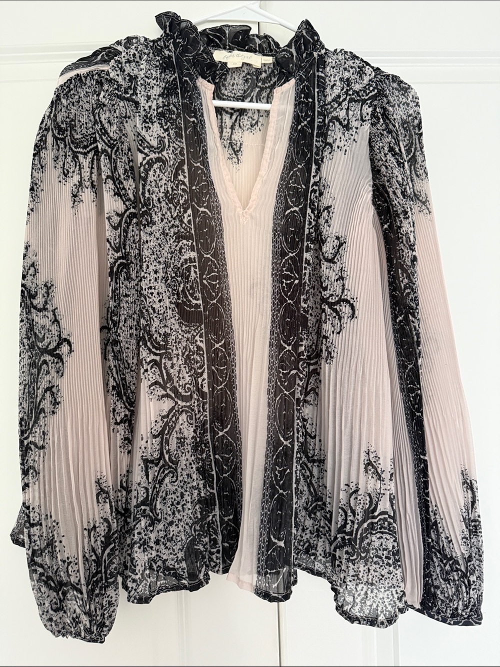 NWOT Pleated Long-Sleeve V-Neck Blouse in Light Pink and Black